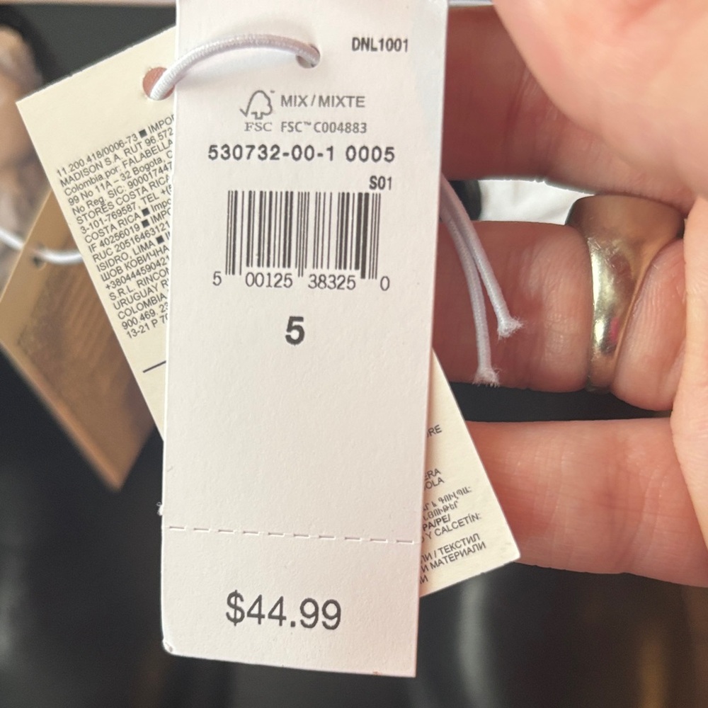 Baby Gap Black Chelsea Ankle Boots - Picture 2 of 3